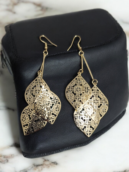 Gold tone light weight statement dangle earrings