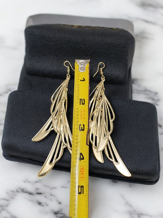 Gold tone light weight statement dangle earrings