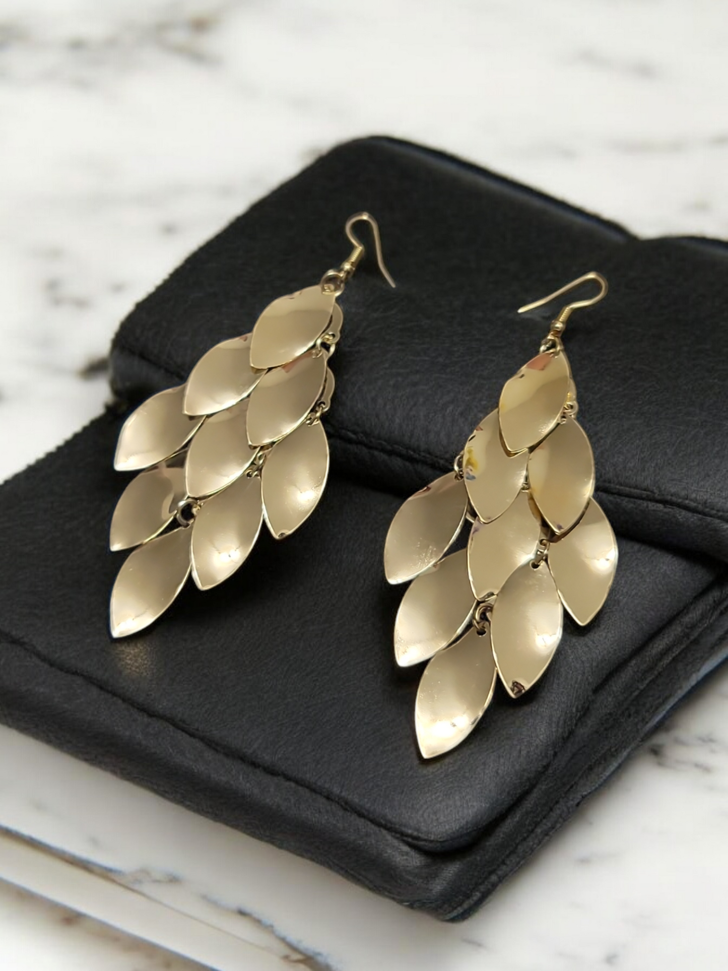 Gold tone light weight statement dangle earrings