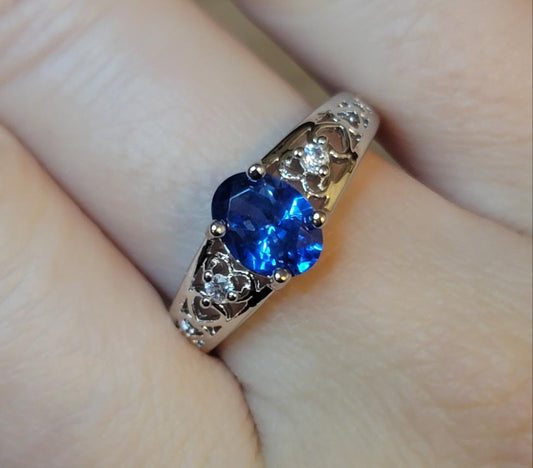 Zircon Blue rhinestone silver ring heart band size 9