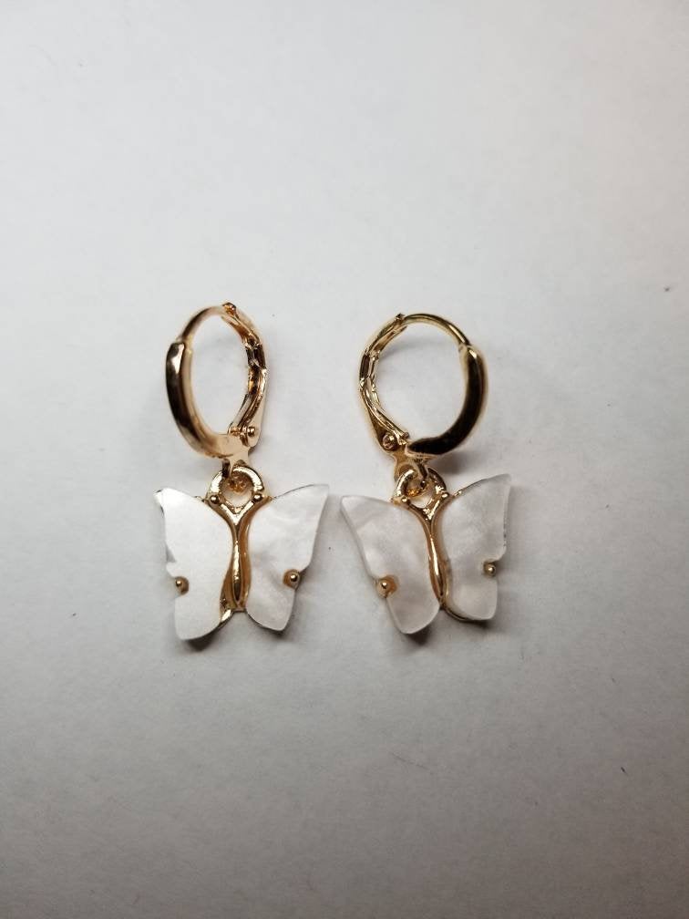 Butterfly gold white acrylic Pearl dangle charm alloy earrings