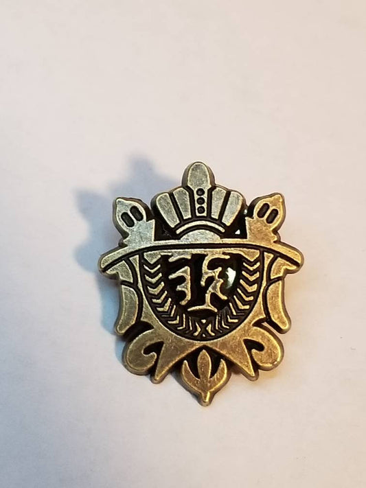 Shield pin badge