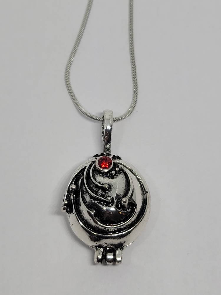 Vampire Diaries Elena Gilbert Vervain Ancient silver pendant locket necklace