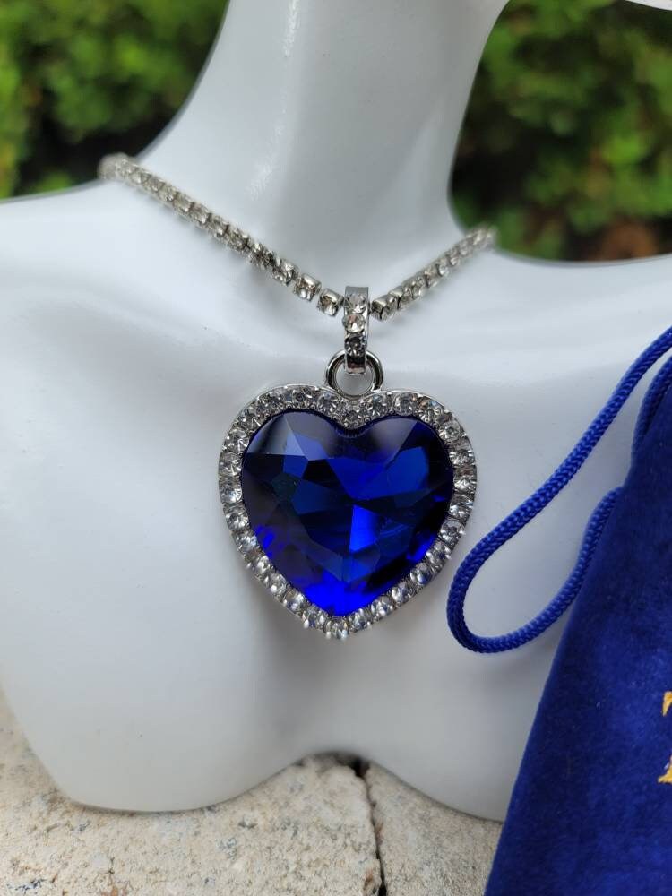 Titanic inspired blue heart of the ocean CZ crystal sterling silver necklace and earrings set Titanic velvet Pouch