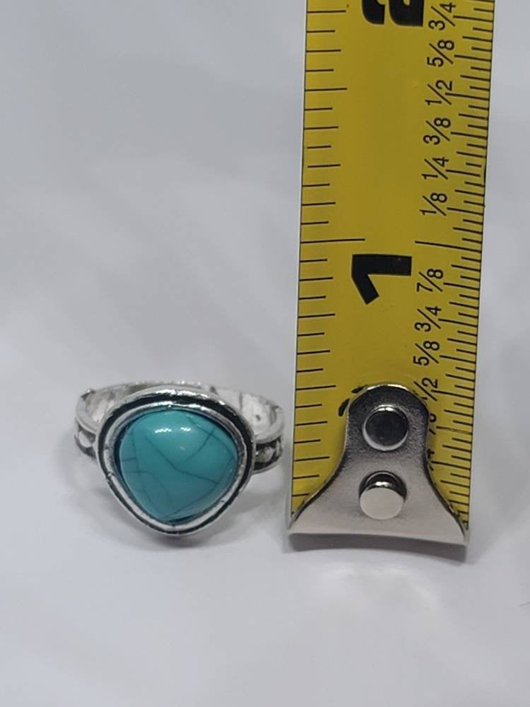 Silver turquoise ring size  6