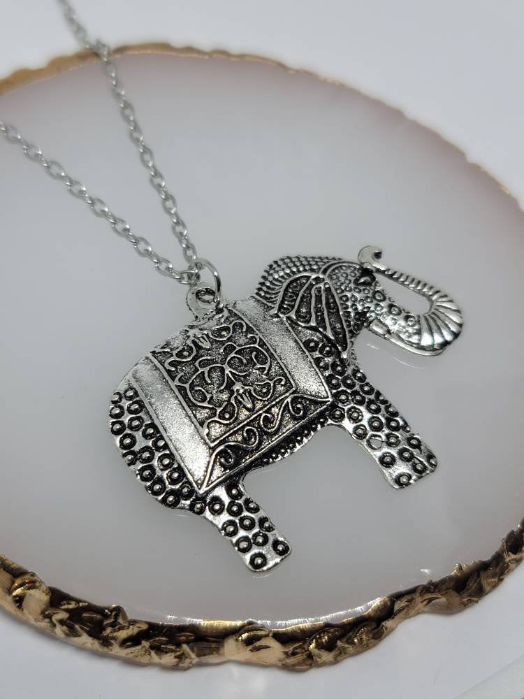 Silver elephant necklace pendant