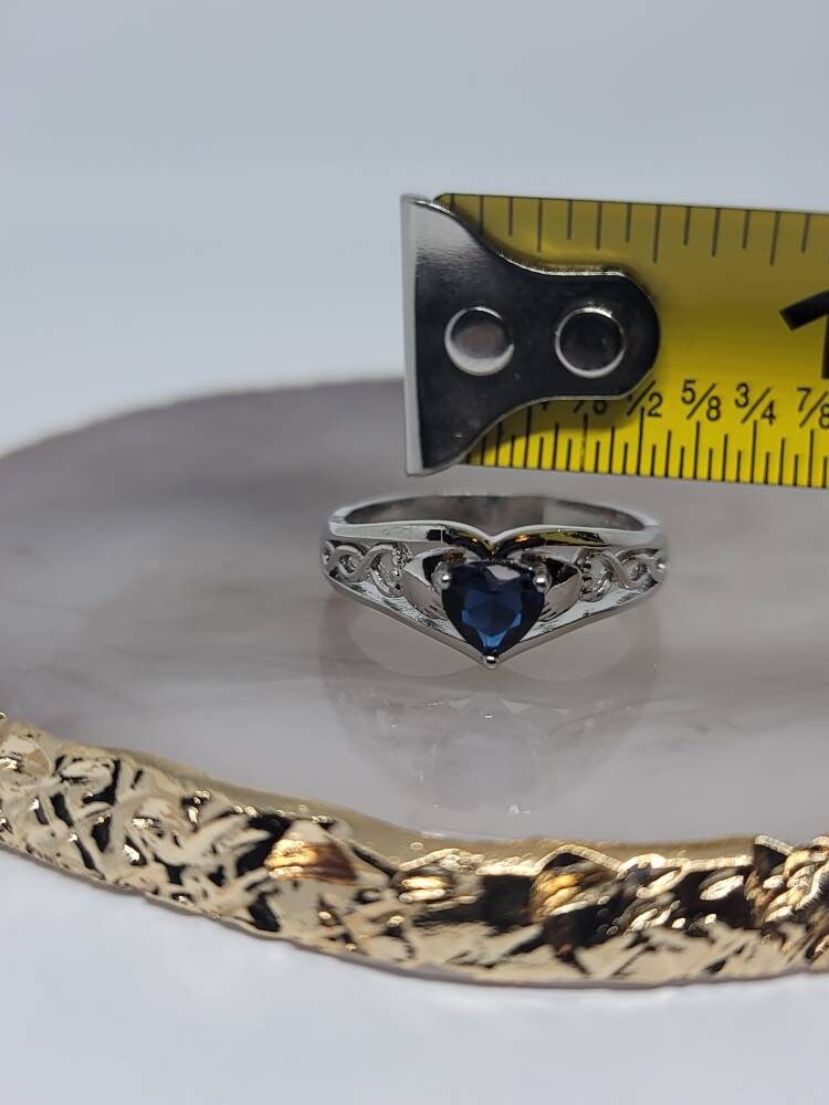 Titanic inspired blue heart of the ocean ring size 7 1/2 rhinestone crystal silver