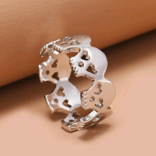 Skull ring Size 8 1/2
