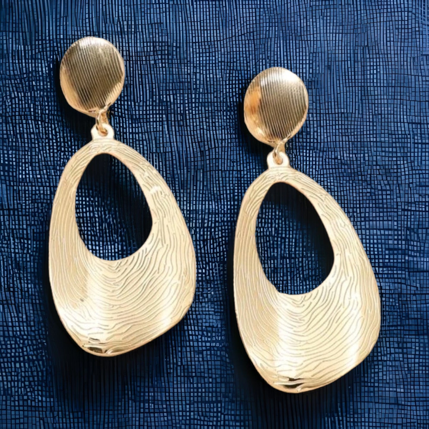 Gold Hollow Out Water Drop Post Earrings