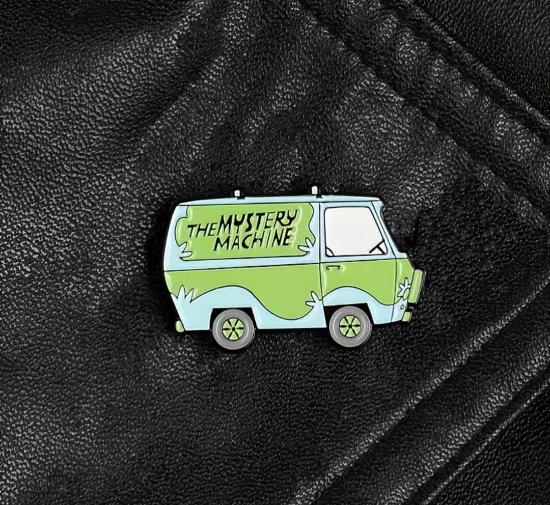 Mystery Machine Scooby Pin