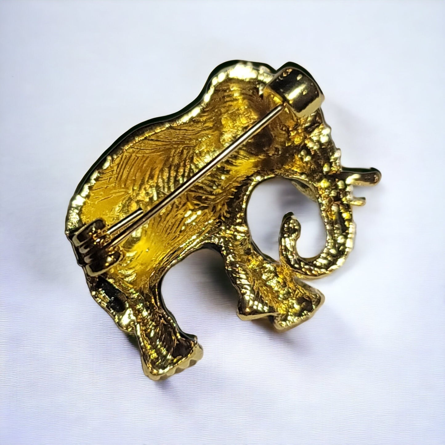 Elephant pin brooch