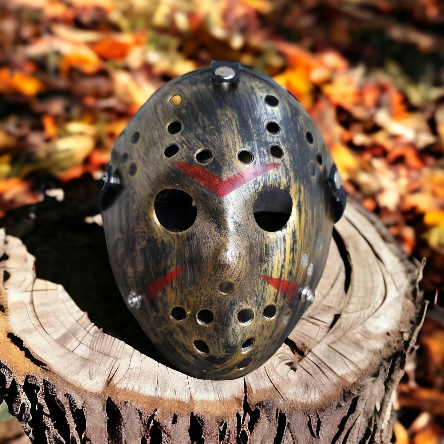 Horror Friday the 13th Jason Voorhees hockey mask gold